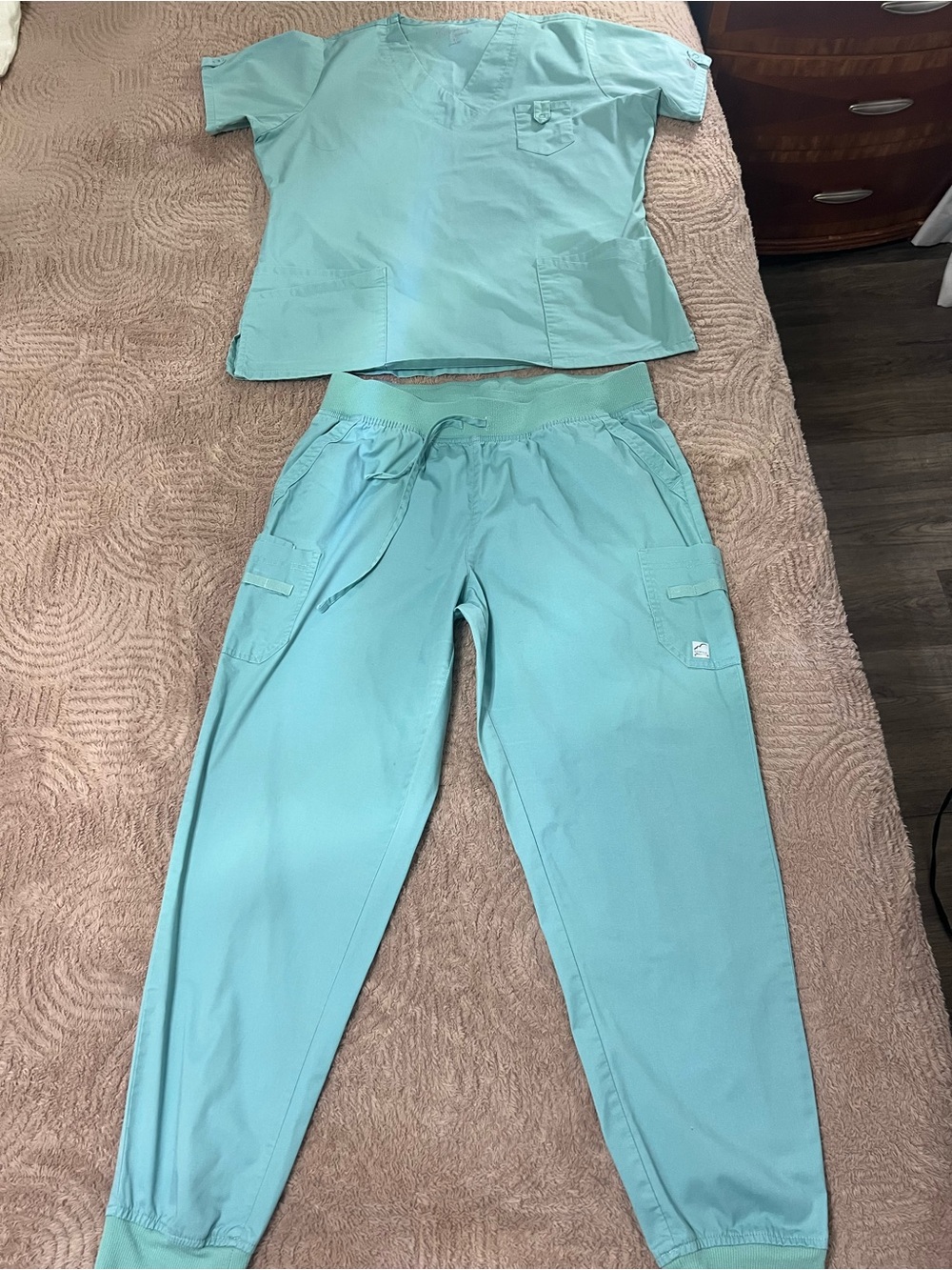 Women’s Drawstring Jogger Scrub Pants in Light Teal